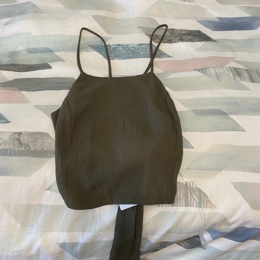 Women’s linen back cross tank. BRAND NEW TAGS ON